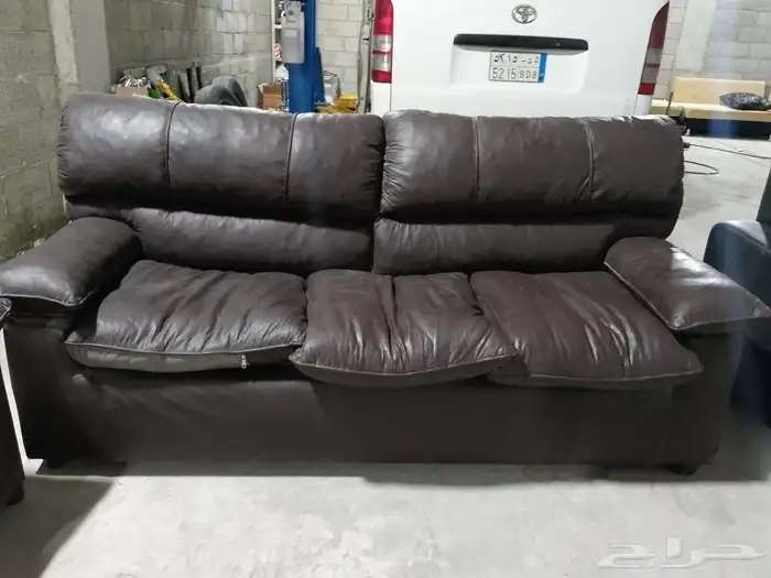 للبيع أثاث مكتبي بحالة ممتازة 4