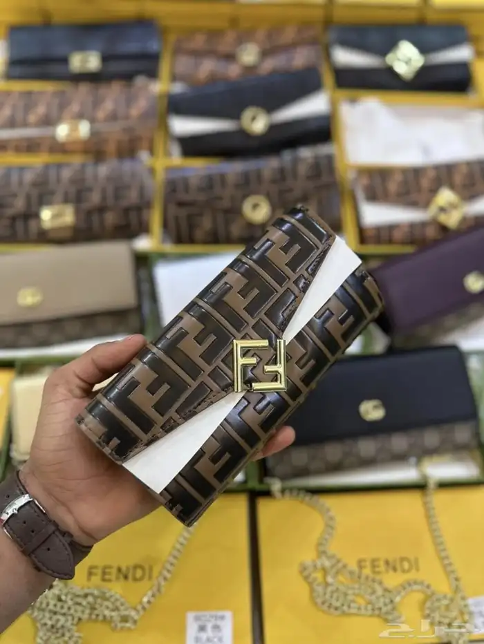 شنط شوزات متجر الرياض 7