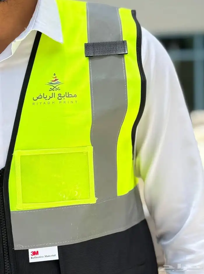 بنر طباعه وتركيب استكر اكياس وبوكسات تيشيرتات 9