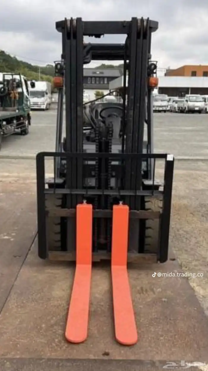 لتاجيراليومي والشهري جميع انواع الرافعات الشوكيه بكل احجامها 3