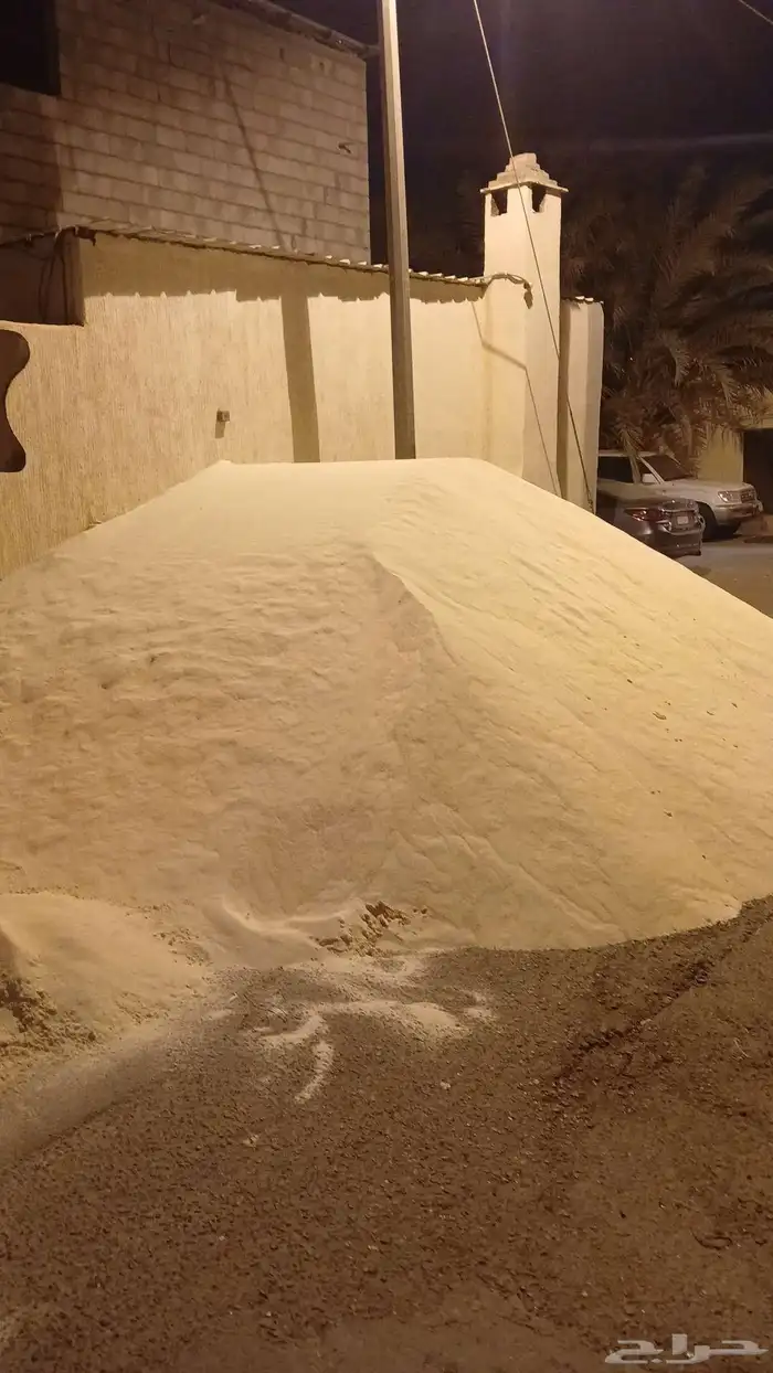رمل ابيض تيماء تبوك صندوق كبير حمول فل 2