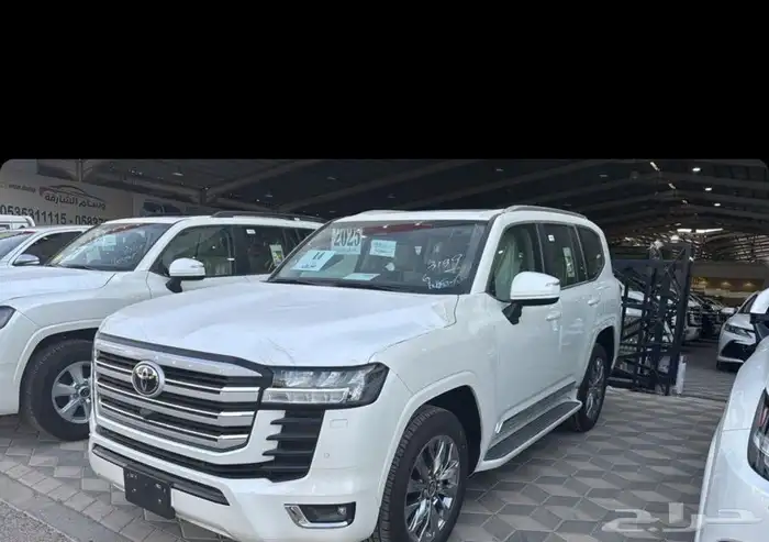 لاندكروزر GXR L4 بنزين 2025 0