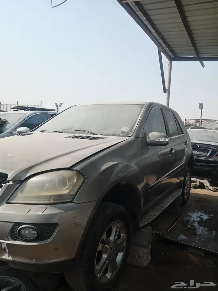 2006 ML350 تشليح لبيع قطع غيار السيارات المستخدمة 3