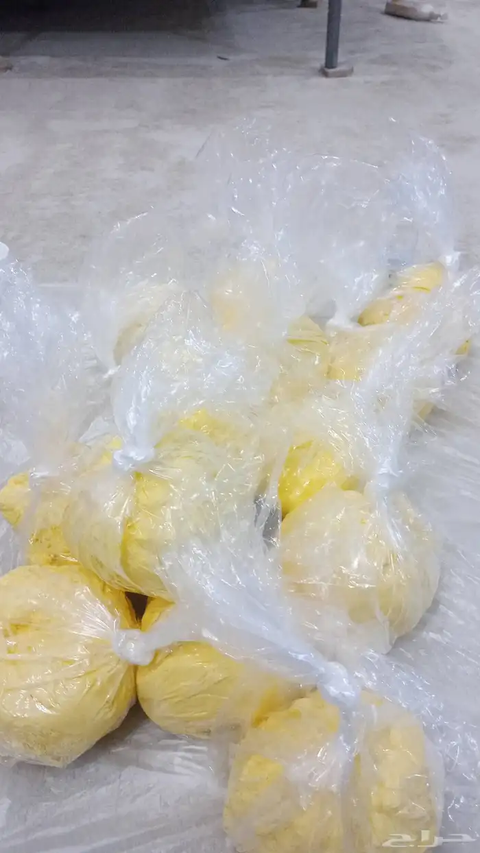 يوجد لدينا زبده غنم وبقر نظيفه خاليه من الشيط والشوائب شغل 9
