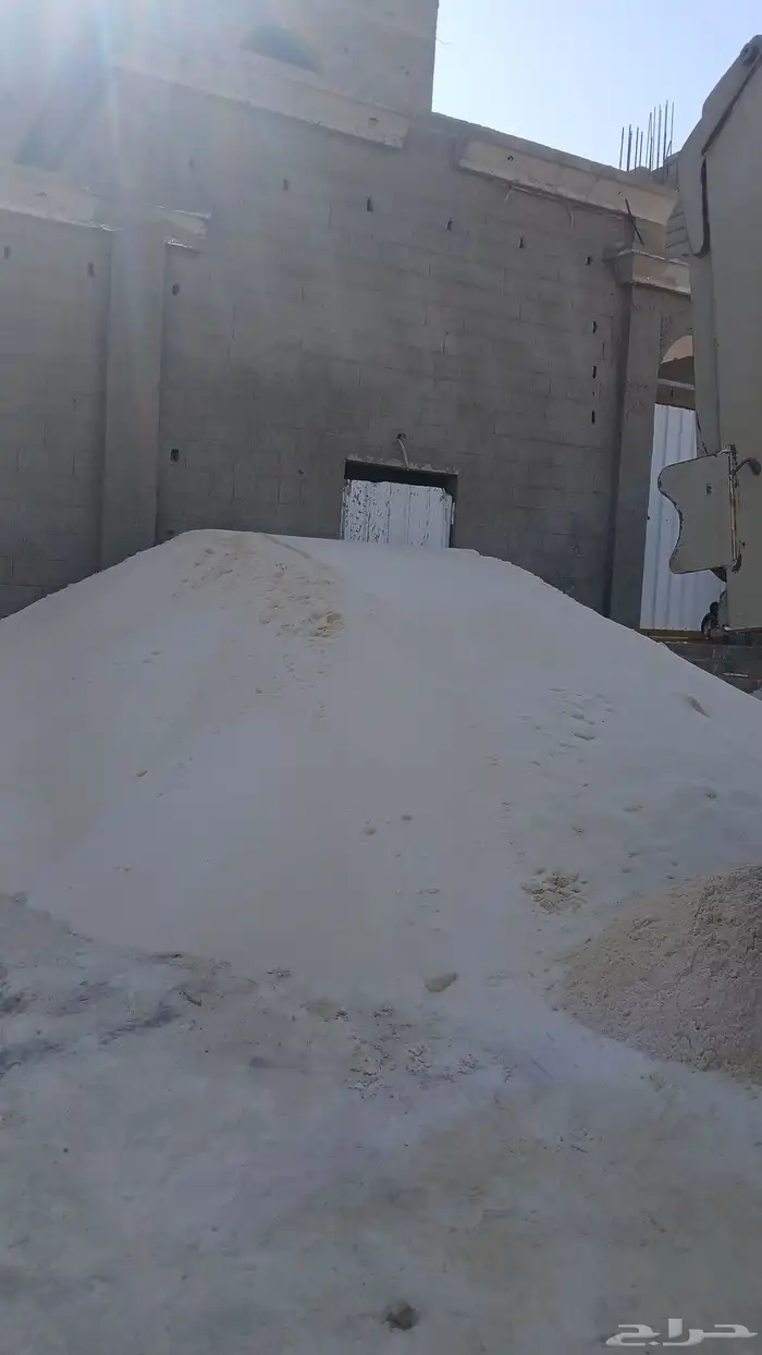 رمل ابيض تيماء تبوك صندوق كبير حمول فل 1