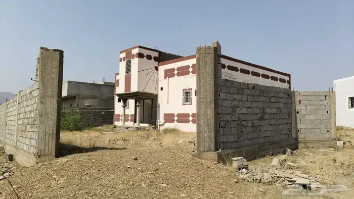 فيلا للبيع بمحافظة قلوة بالباحة 0
