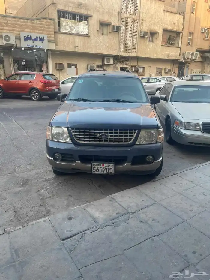 للبيع اكسبلور بحريني 2004 نظيف 8 سلندر 2