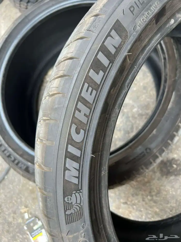 كفرات. مشلان. مقاس 255 40 21 9