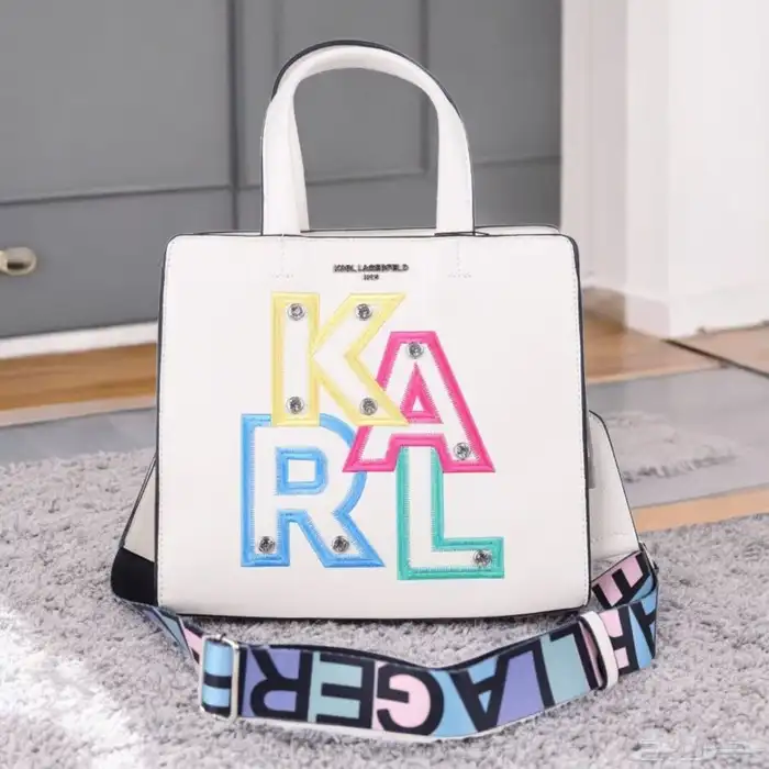 شنط ماركات عروض اليوم الوطني 39