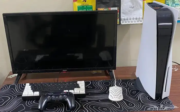 سوني 5 جديدمستعمل بكامل اغراضه 0