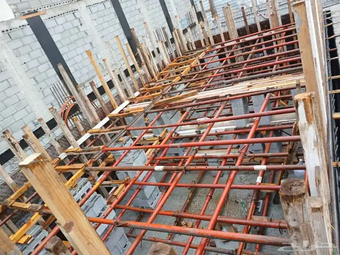 نجار مسلح سوري 0