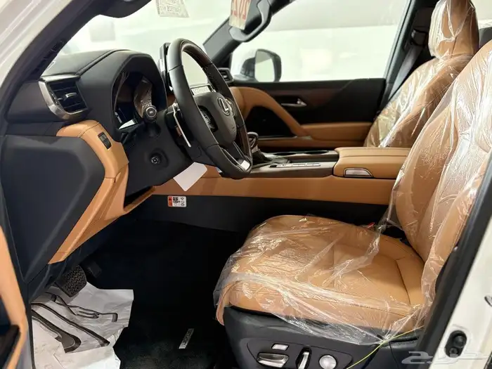 متوفر لدينا لكزس LX600BBوارد الساير موديل 2025 5
