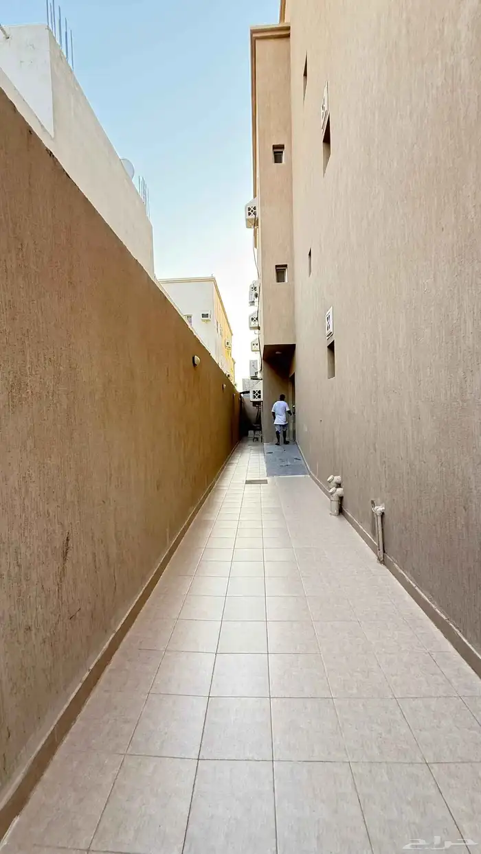 شقتين جديدة 4 و3 غرف للايجار _ حي الصالحية مع الحمدانية 2