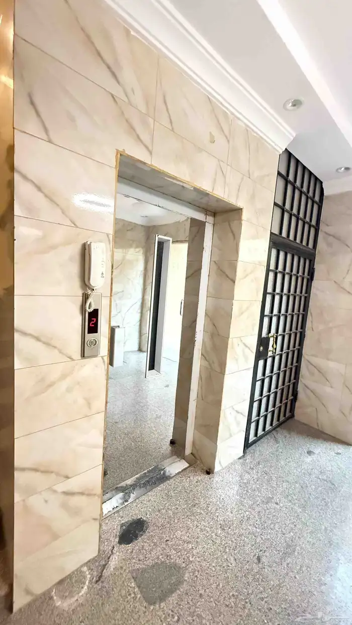 شقتين جديدة 4 و3 غرف للايجار _ حي الصالحية مع الحمدانية 16