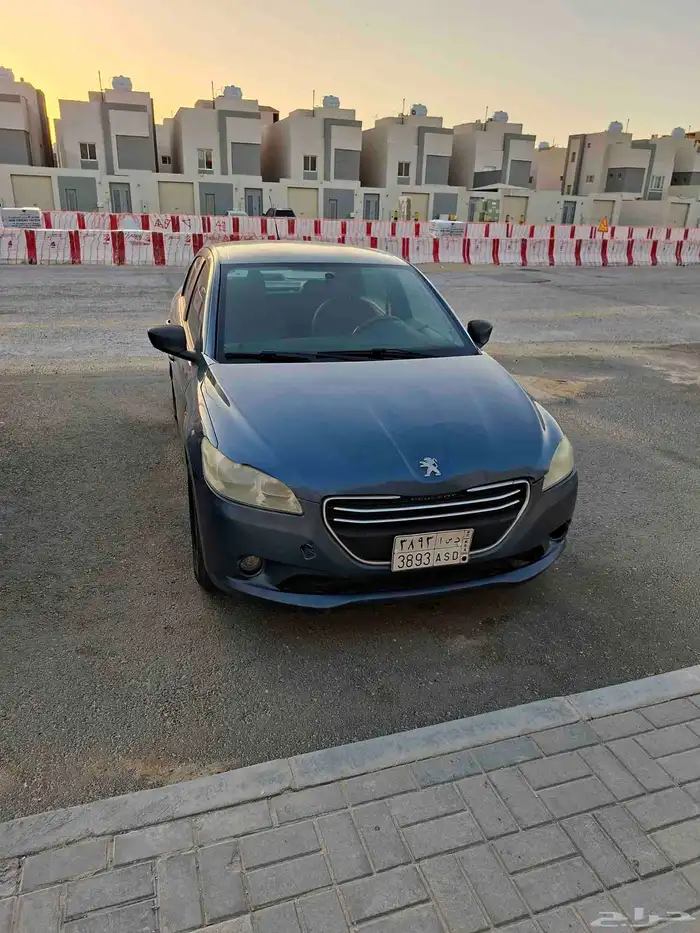للبيع بيجو 301 موديل 2015 ماشيه 147 1
