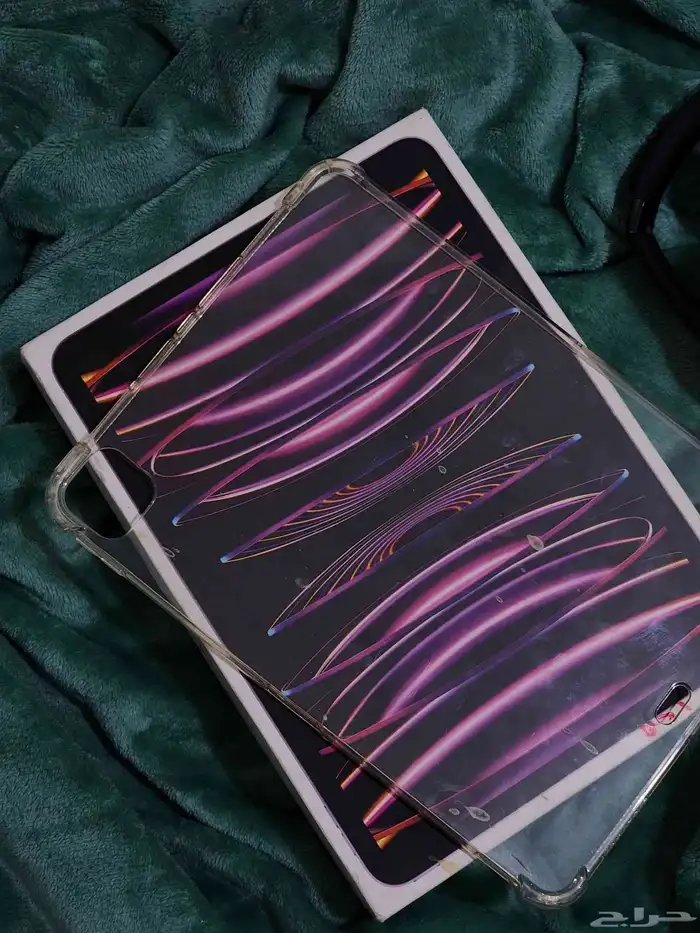 ipad pro 11   4th generation M2 128gb 1