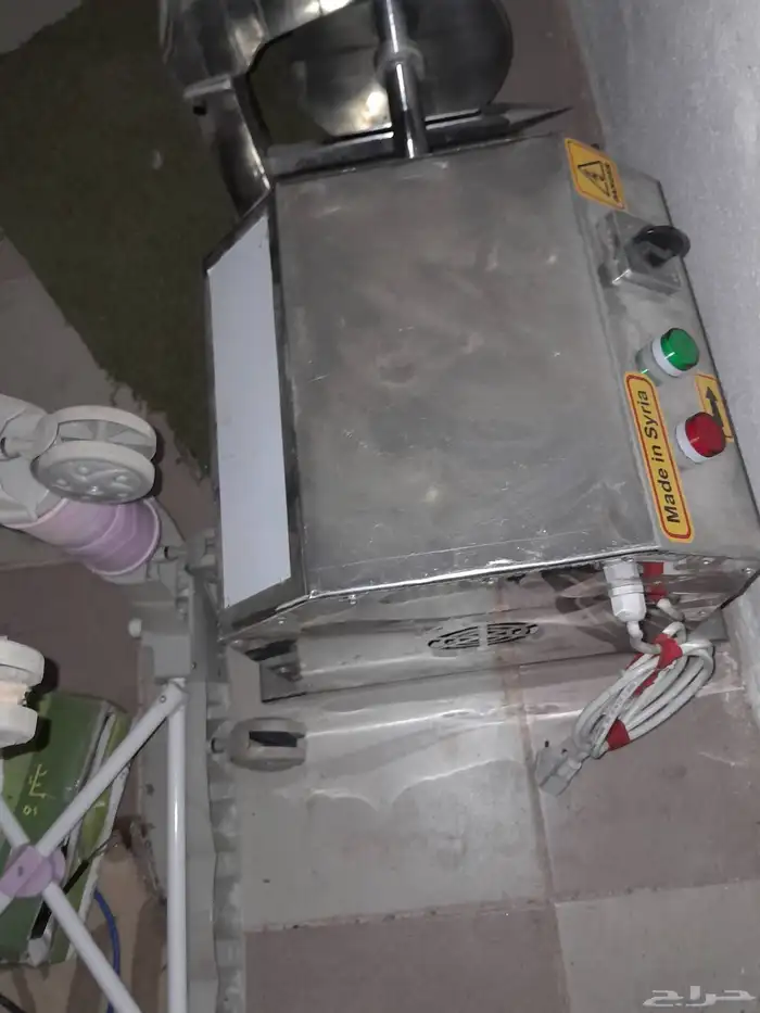 مسدس حقن الحراق البروست و مكينة خلاط الحمص وقناعة دجاج 5