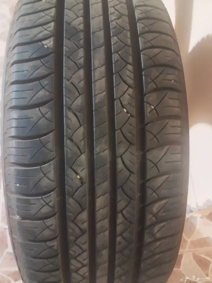 كفرات مستعملة عدد اتنين حبة استخدام 3 أشهر ل سيارة اكاديا 1