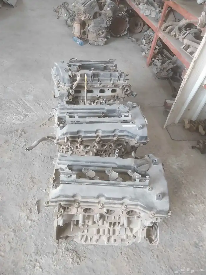 يوجد لدينا مسودع يوجد فيه مكاين وجيرات وروس وصدور وكرتيرات 5