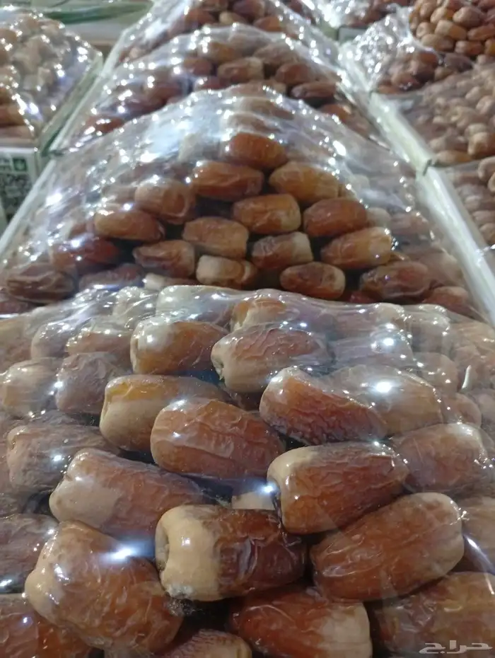 لبيع صقعي ملكي اصفر واحمر تقريبا 7كيلو 2