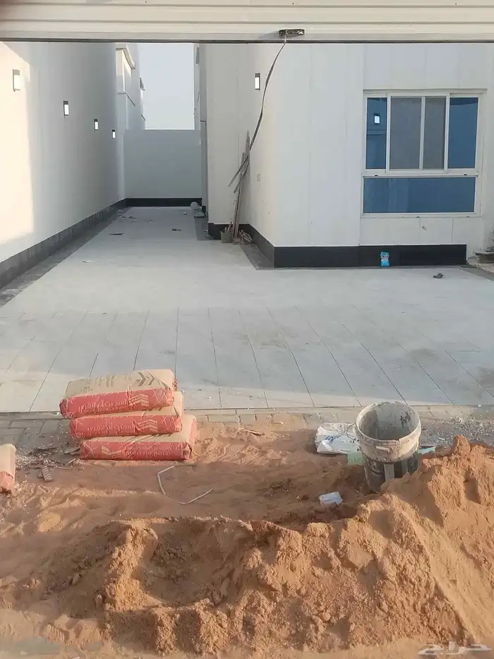 مبلط سيراميك ورخام 0