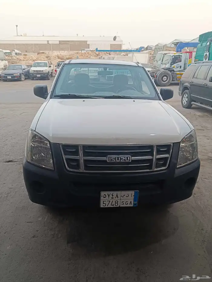 ايسوزو 2011 ديزل مكيف شغال استماره وفحص ساري 7