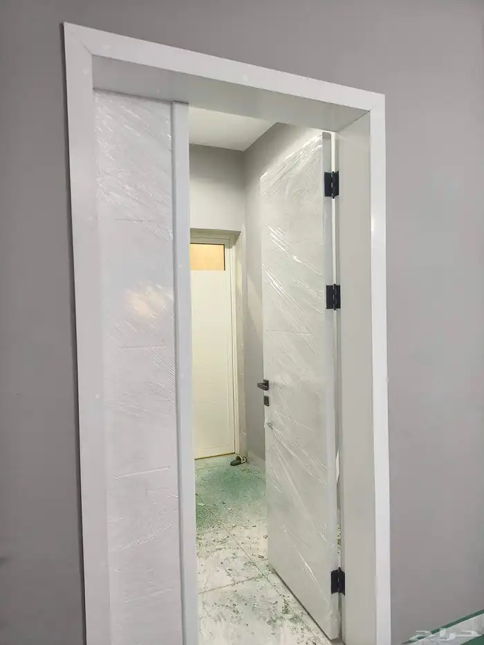 تفصيل ابواب خشب بجميع انواعها جيزان بيش العزامة الشارع العام 3