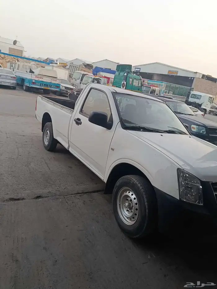 ايسوزو 2011 ديزل مكيف شغال استماره وفحص ساري 6