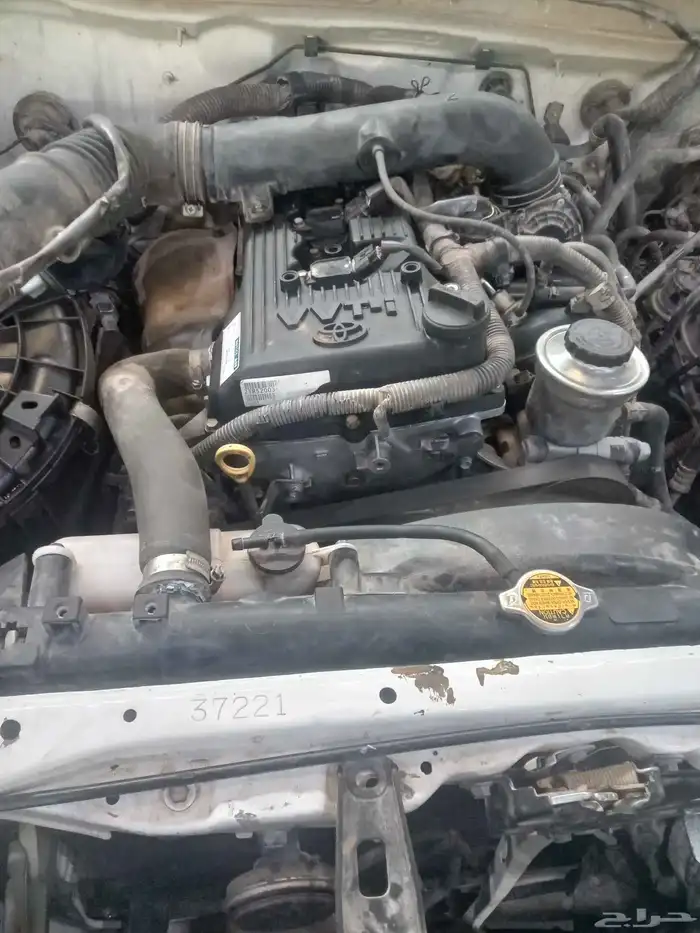 مكينه هايلكس لاند كروزر كامري 1