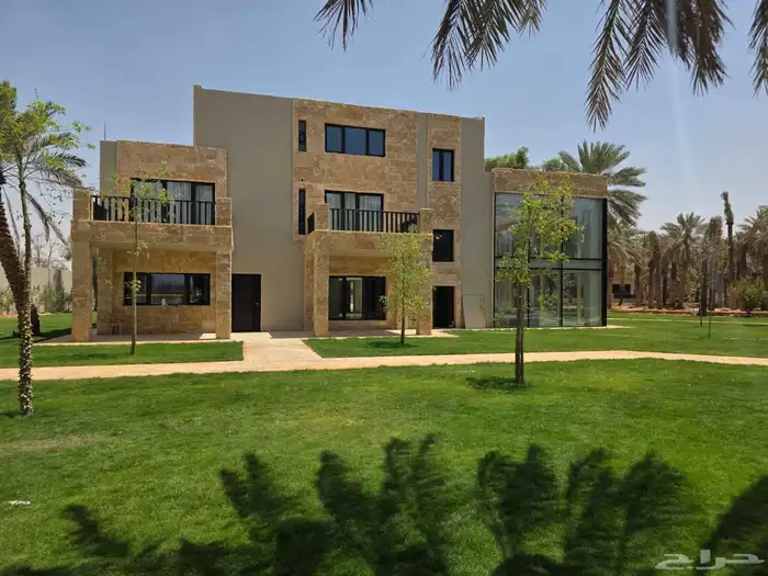 حجر وجه الجبل 6