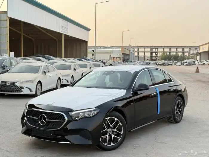 مرسيدس E200 اصفار 4