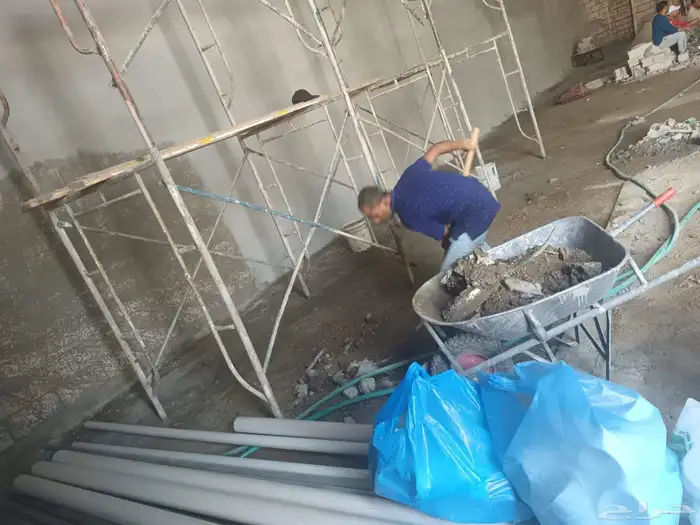 تنفيذ جميع اعمال الورش والمستودعات 1