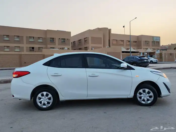 تويوتا يارس 2019 Y 5