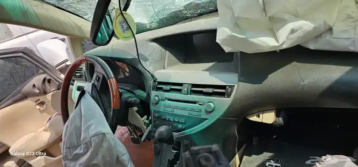 قطع غيار غيار لكزز RX350 موديل 2012 4