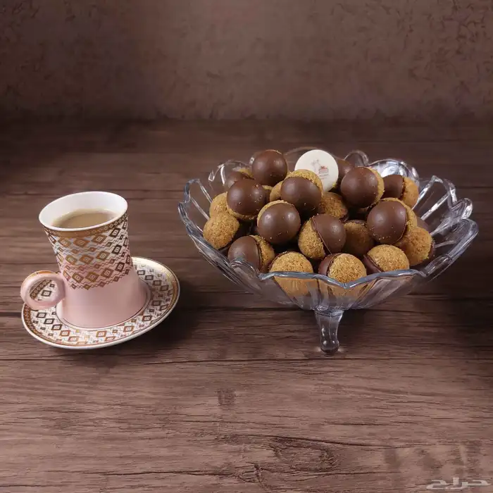 تمر محشي و شوكولاتة وكوكيز وكيك 34