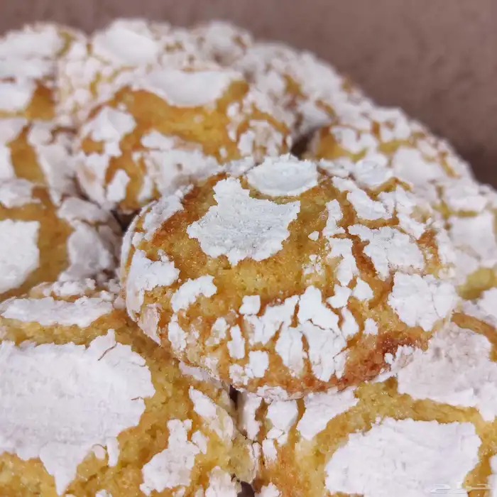 تمر محشي و شوكولاتة وكوكيز وكيك 38