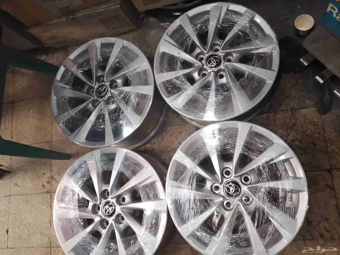 جنوط كامري موديل2023 مقاس17 اصلي وكاله 3