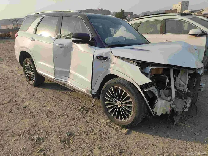 شانجان CS95 2023 تشليح المركبة الصينية جدة 4