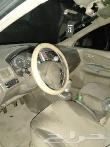 سياره للبيع جيب توسان 2006 قير عايدي مكينه جربكس شرط ا 3