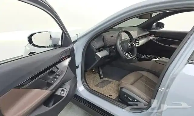 BMW 520I M Kit 2024 استيراد كوريا - معرض العصيمي 5