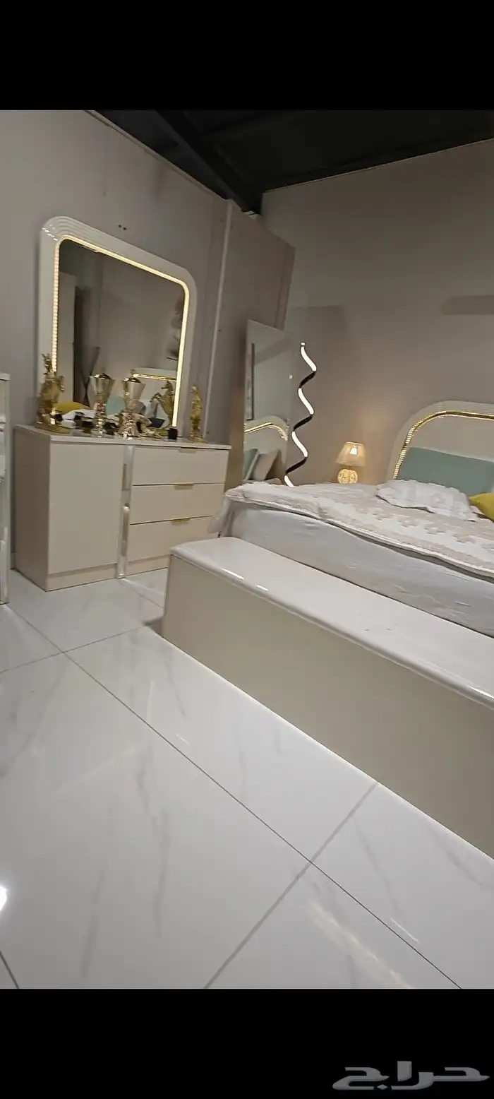 عرض اليوم الوطني غرف نوم عرسان مودرن فخمه تتكون من 9قطعه 10ق 7
