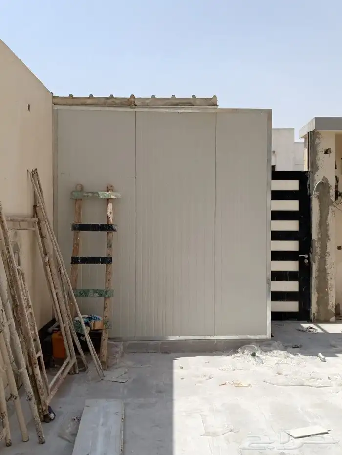 مظلات وسواتر ساندويتش بانل هناجر 0