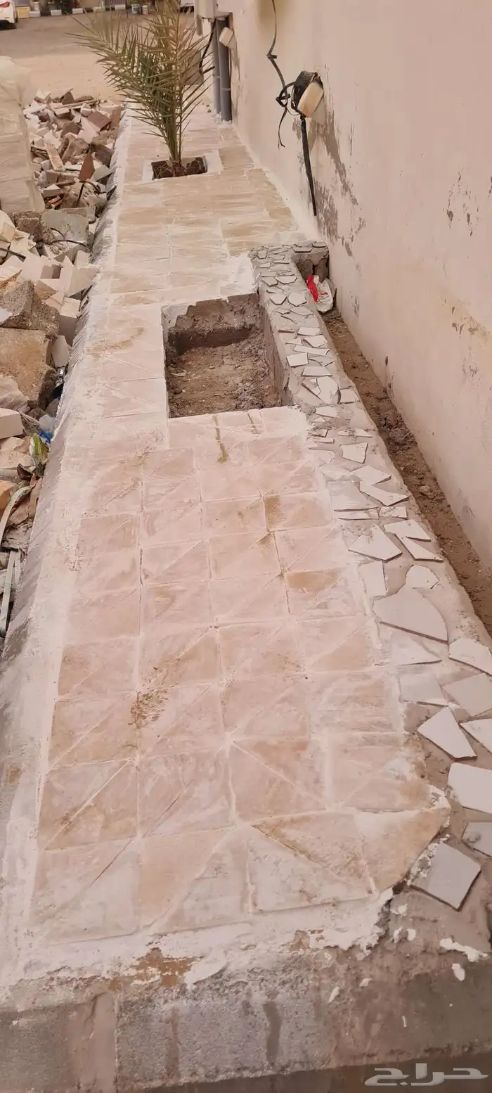 حجر رخام احجام مختلفه سماكة القطعه 10 سم 7