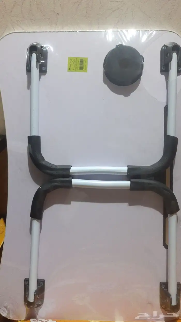 طاولة لابتوب جديدة خفيف تقدر تاخذها اي مكان يوجد شحن خارج 4