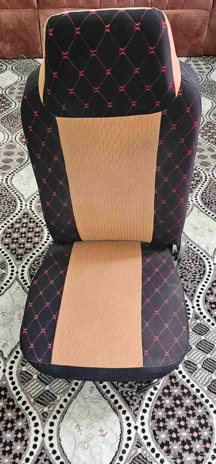 للبيع كرسي دينة مفروش وتنك ديزل دينة سليم 0