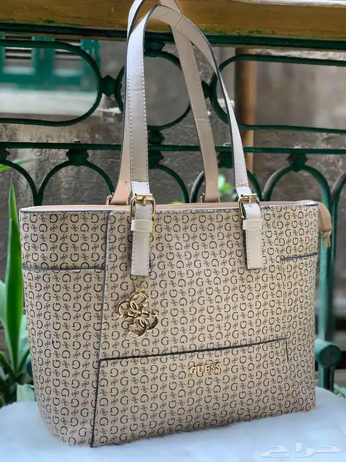 شنط ماركات عروض اليوم الوطني 42