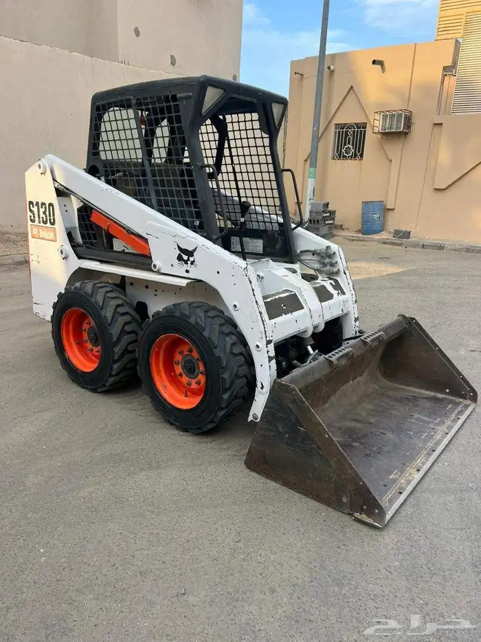 شيول صغير الايجار (بوبكات) 7