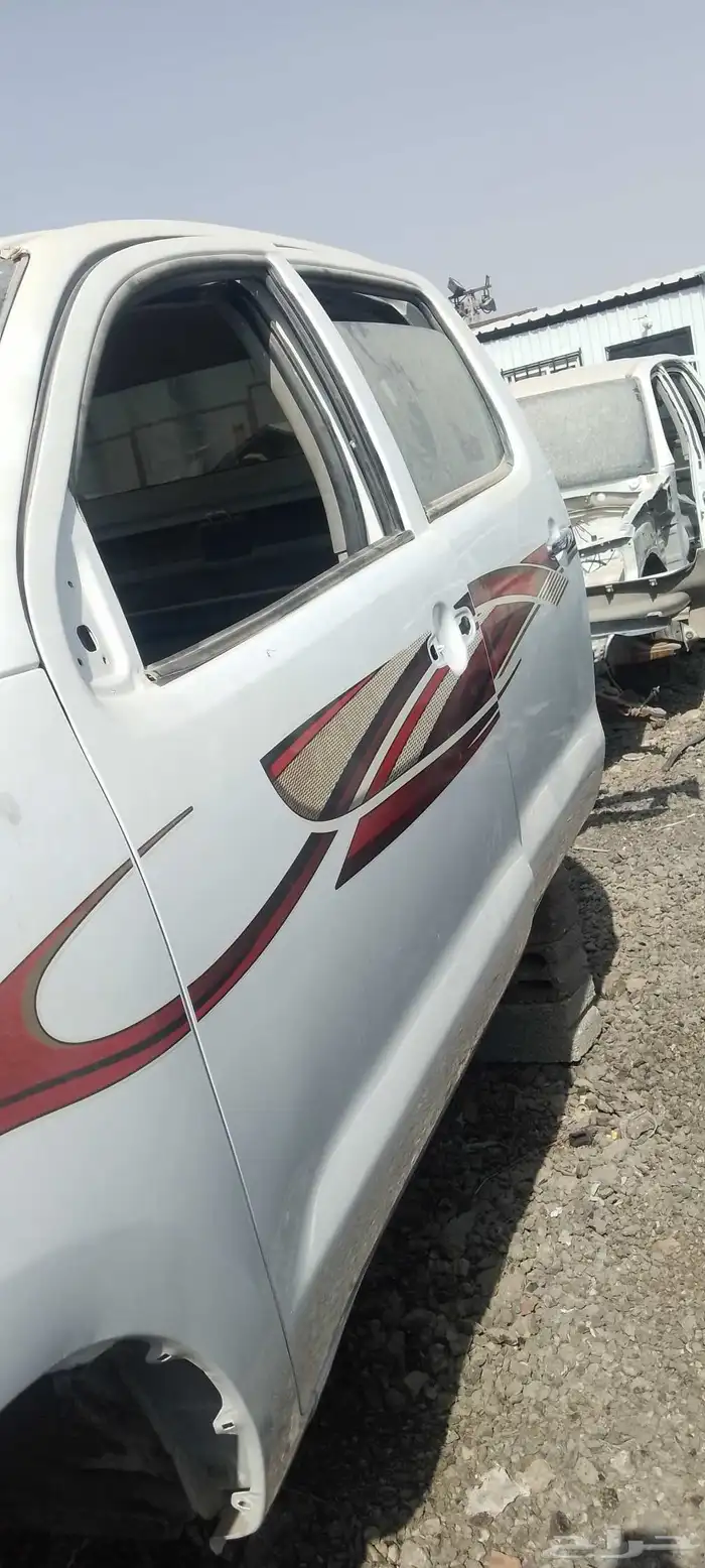 يوجد لدينا جميع انواع قطع غيار السيارات المستخدمه تشليح 0