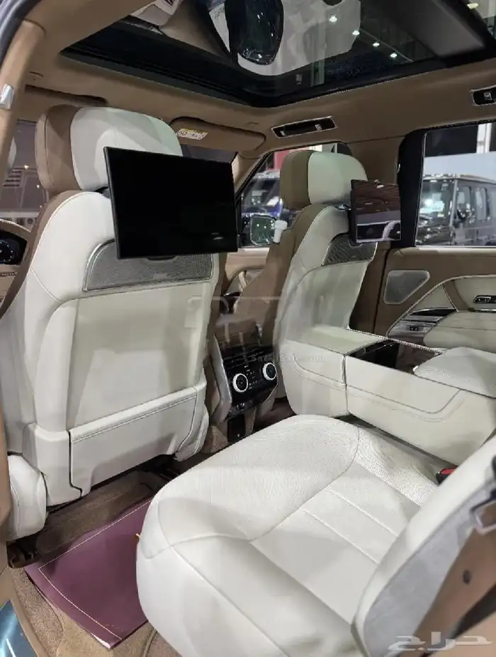 رانج روفر 2023 SV اوتوبيوغرافي ناغي 2