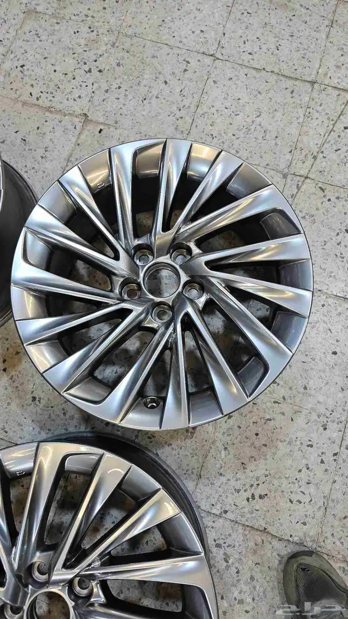 جنوط لكزس es موديل 2025 وكاله اصلي 3